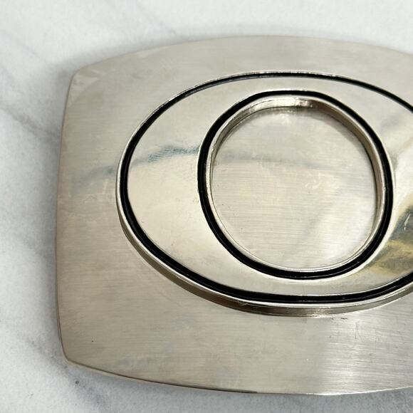 O Letter Initial Monogram Silver Tone Belt Buckle - Picture 3 of 8